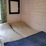 6 Person In *